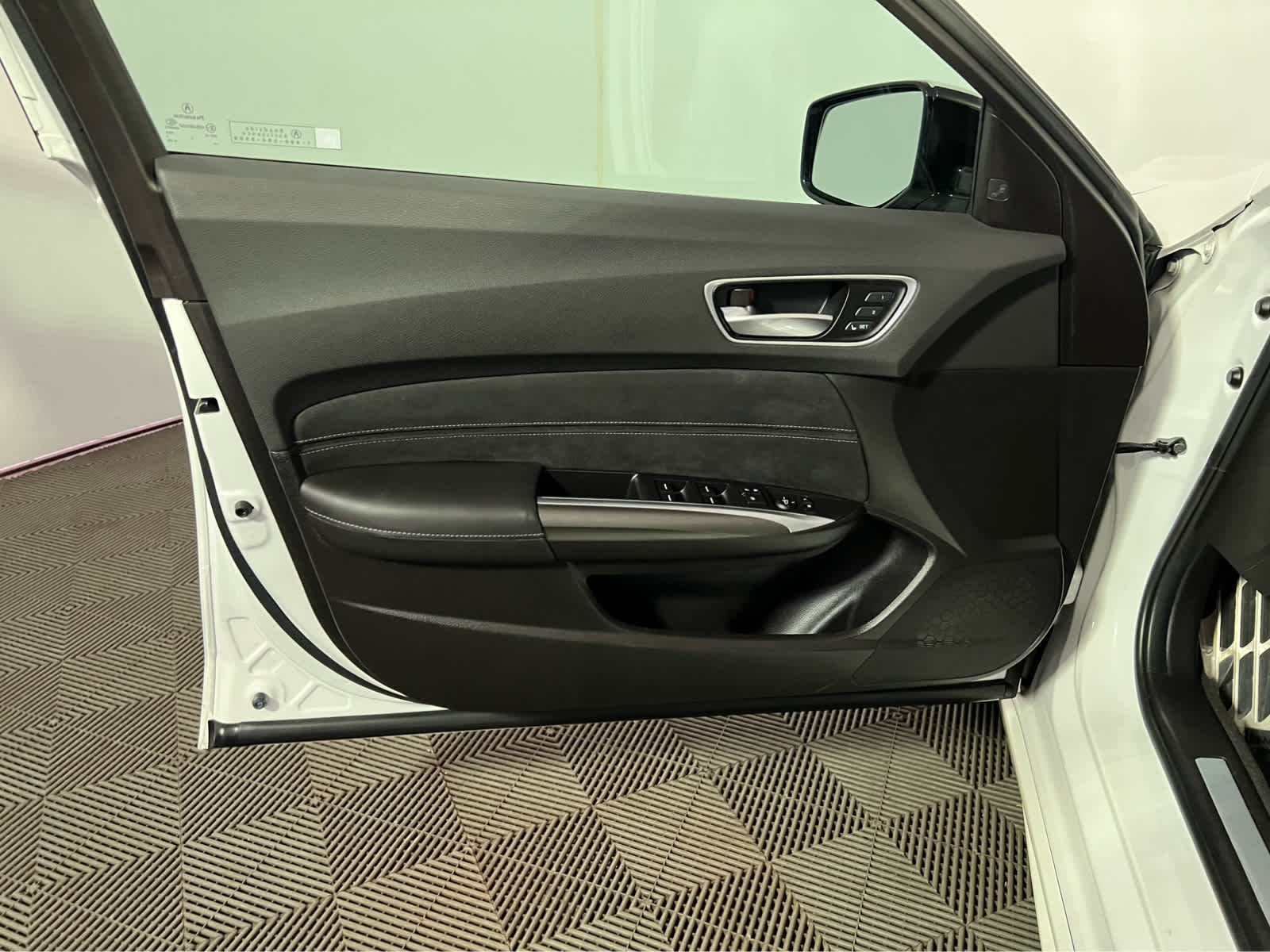 2019 Acura TLX w/A-Spec Pkg