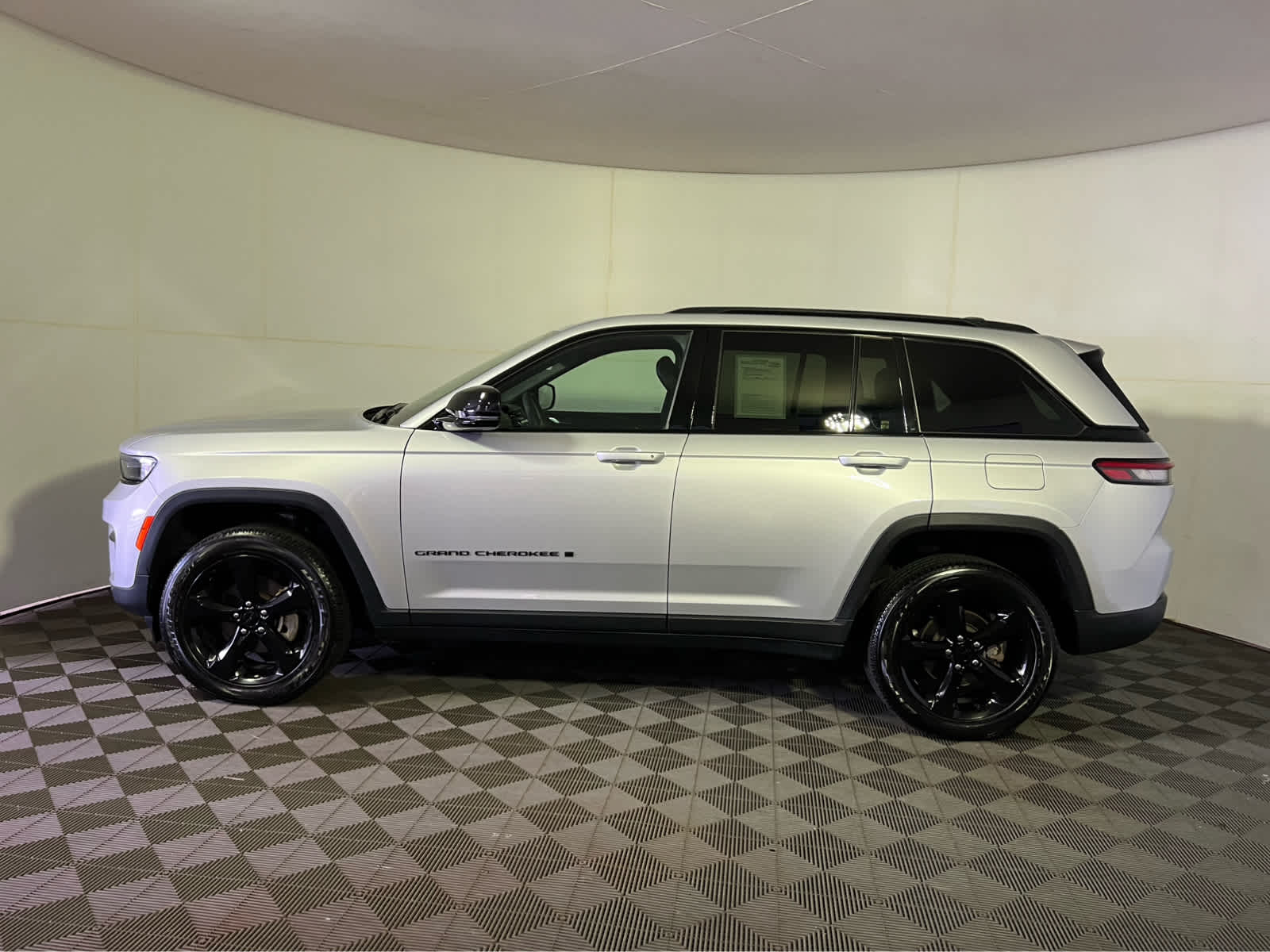 2025 Jeep Grand Cherokee Altitude X