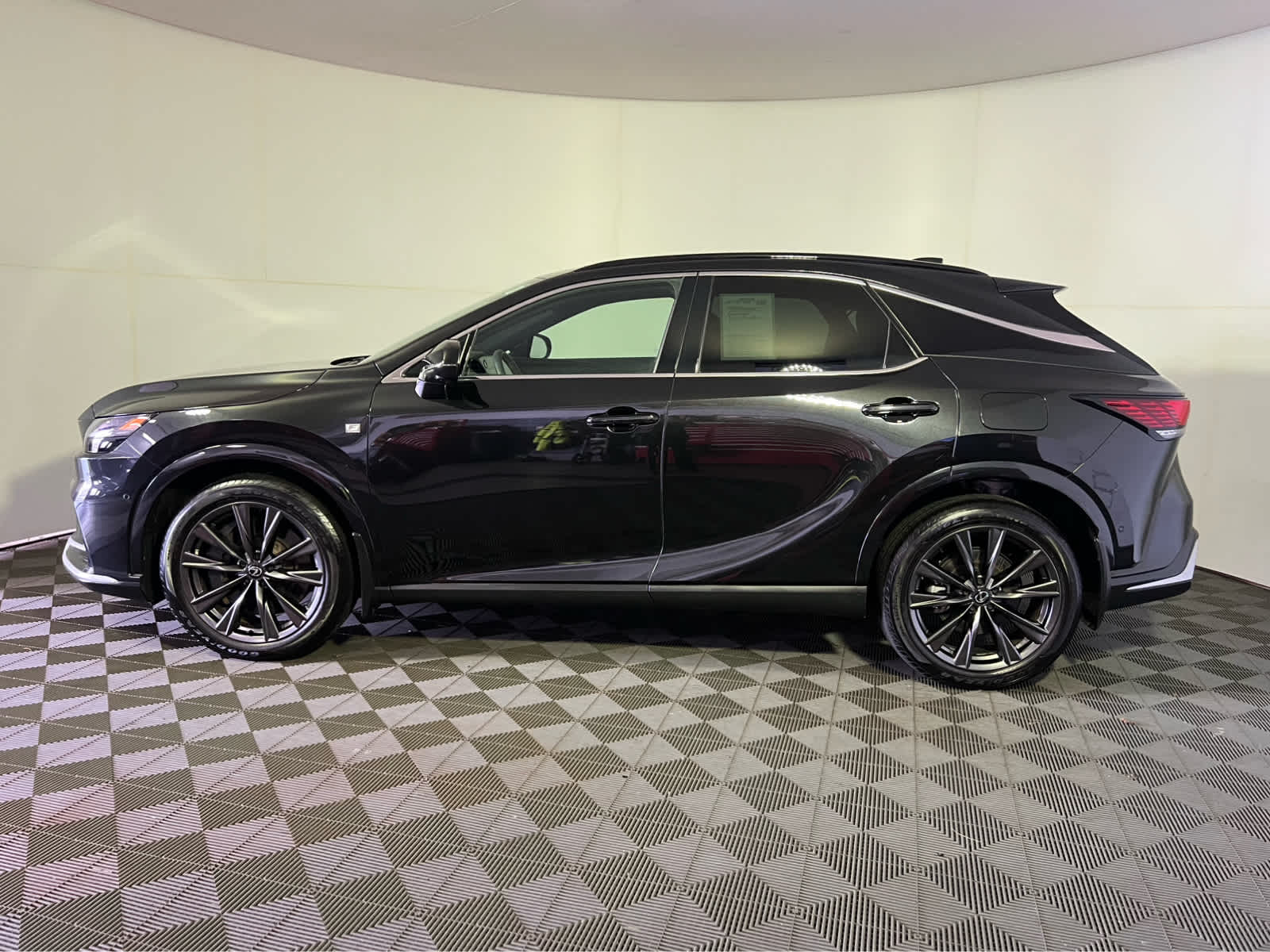 2024 Lexus RX 350 F SPORT Handling