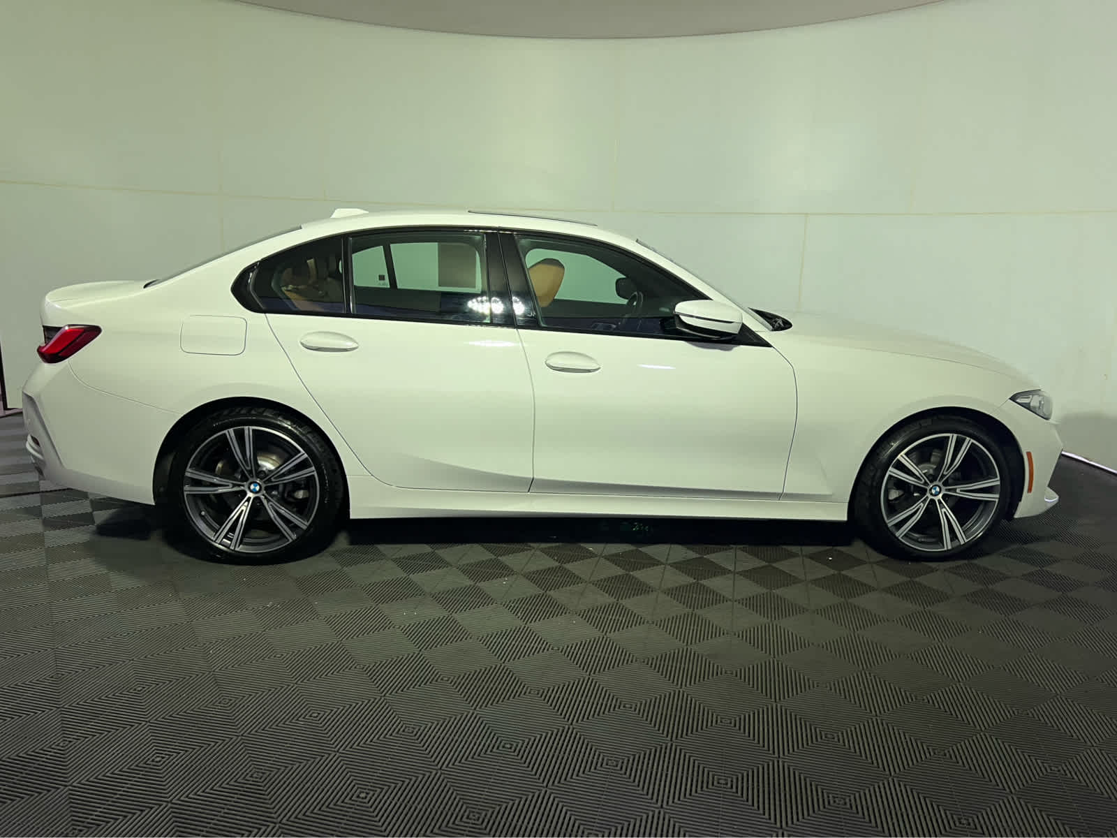 2023 BMW 3 Series 330i xDrive