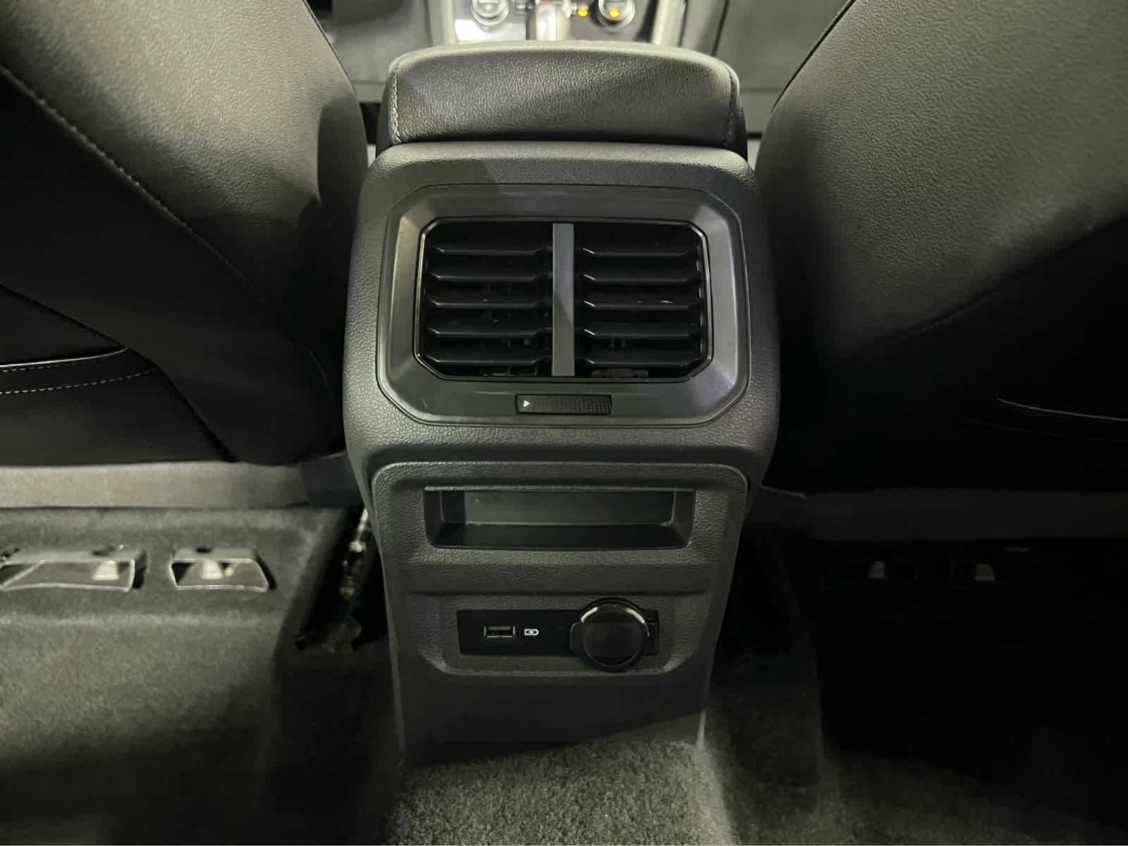 2020 Volkswagen Tiguan SE R-Line Black