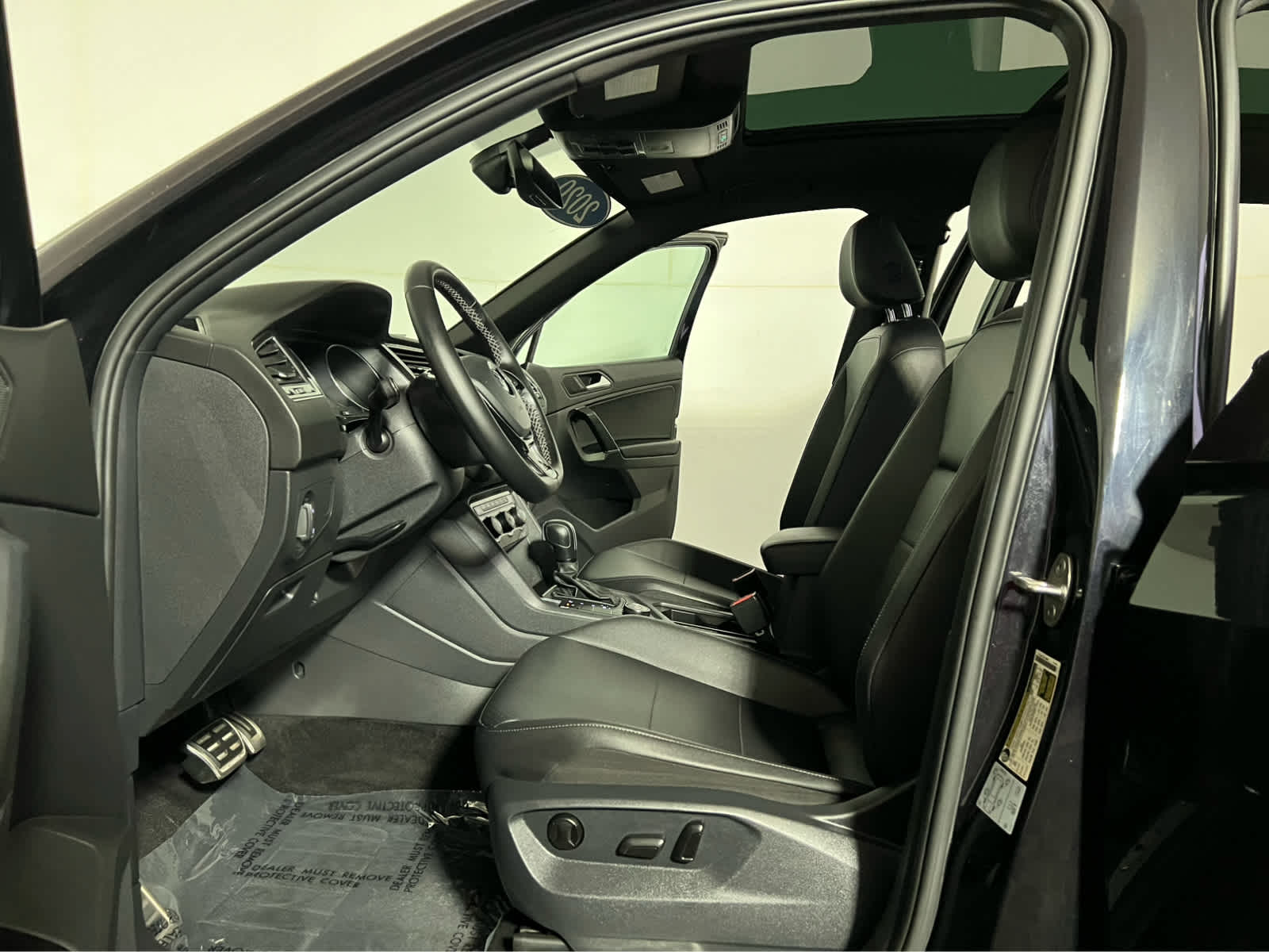 2020 Volkswagen Tiguan SE R-Line Black