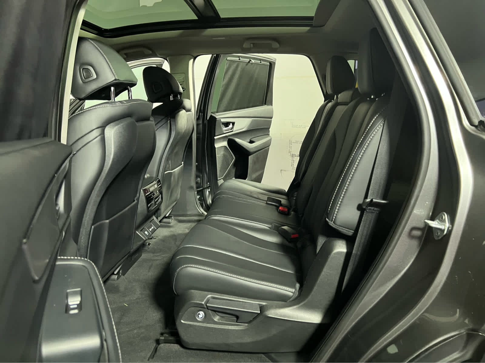 2024 Acura MDX SH-AWD TECH