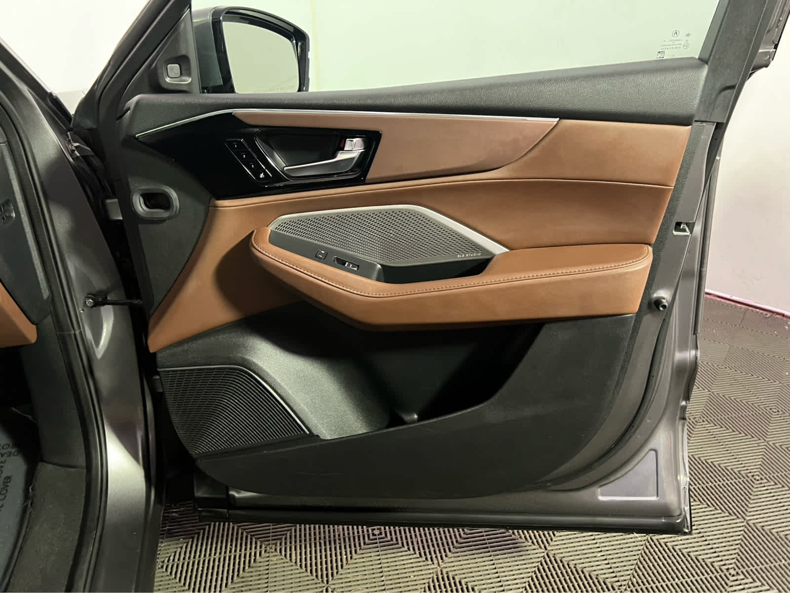 2024 Acura MDX w/Technology Package