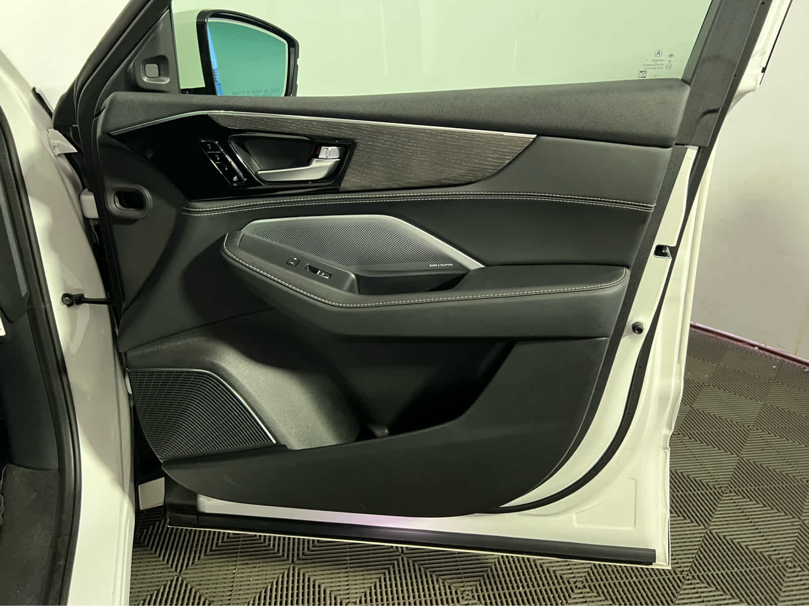 2026 Acura MDX w/Advance Package