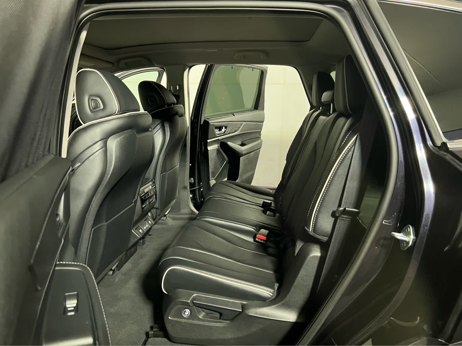 2023 Acura MDX SH-AWD ADVANCE