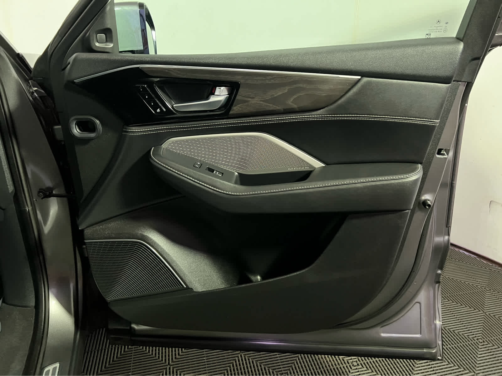 2023 Acura MDX SH-AWD ADVANCE
