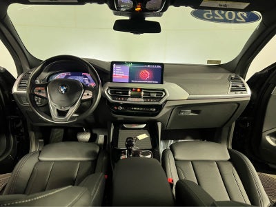 2025 BMW X4 xDrive30i