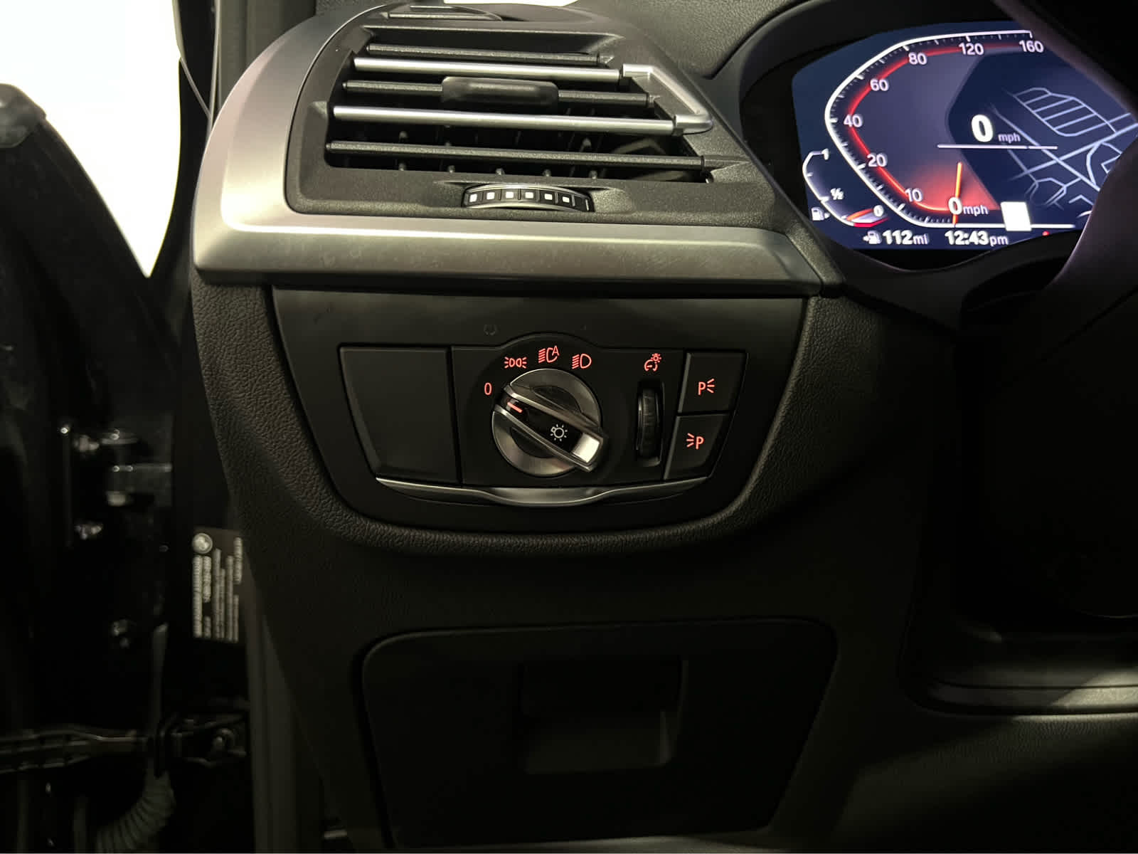 2025 BMW X4 xDrive30i