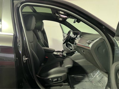 2025 BMW X4 xDrive30i