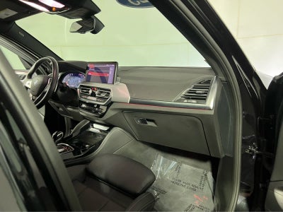 2025 BMW X4 xDrive30i