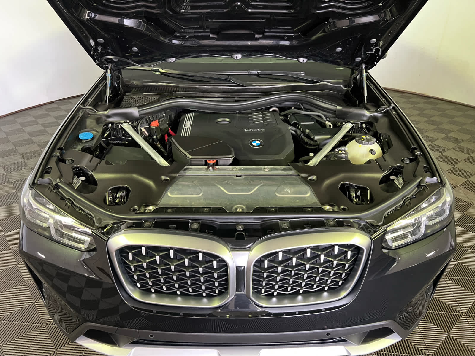 2025 BMW X4 xDrive30i