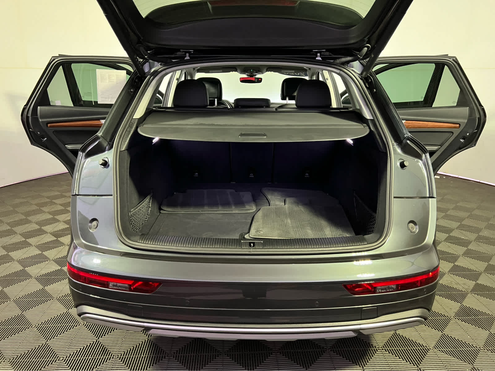 2023 Audi Q5 Premium Plus
