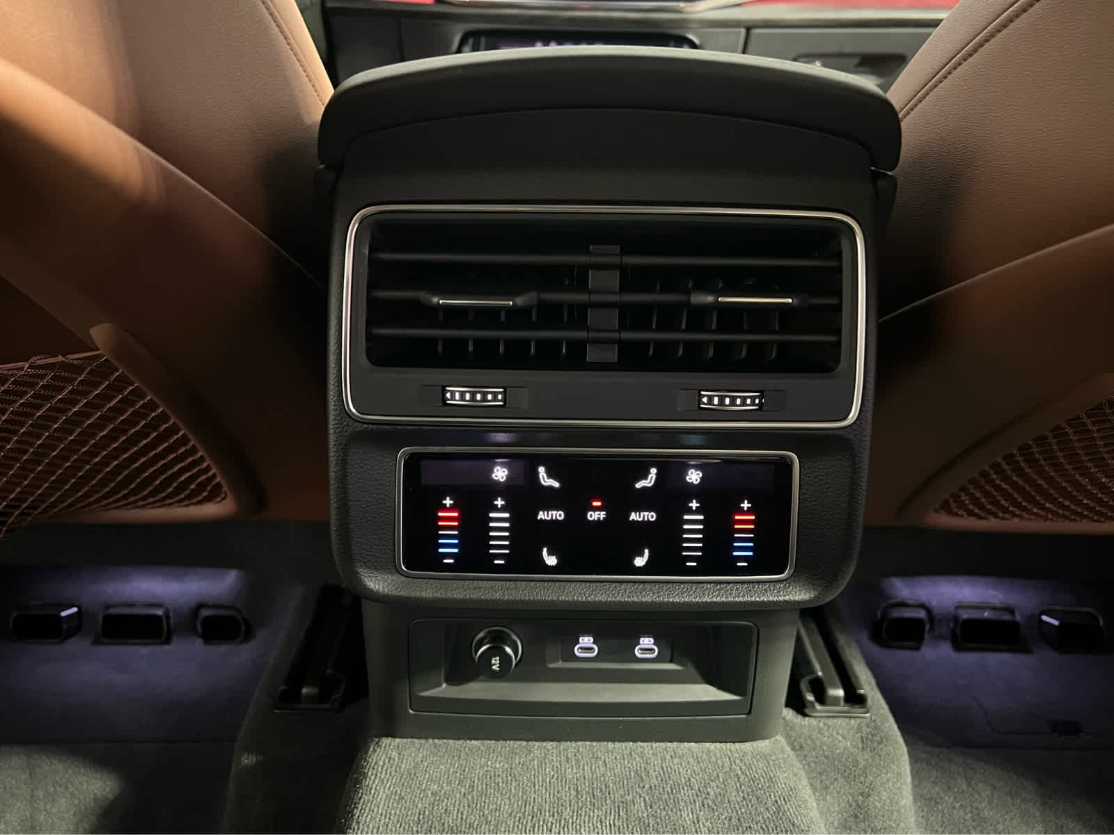 2023 Audi Q8 Premium Plus
