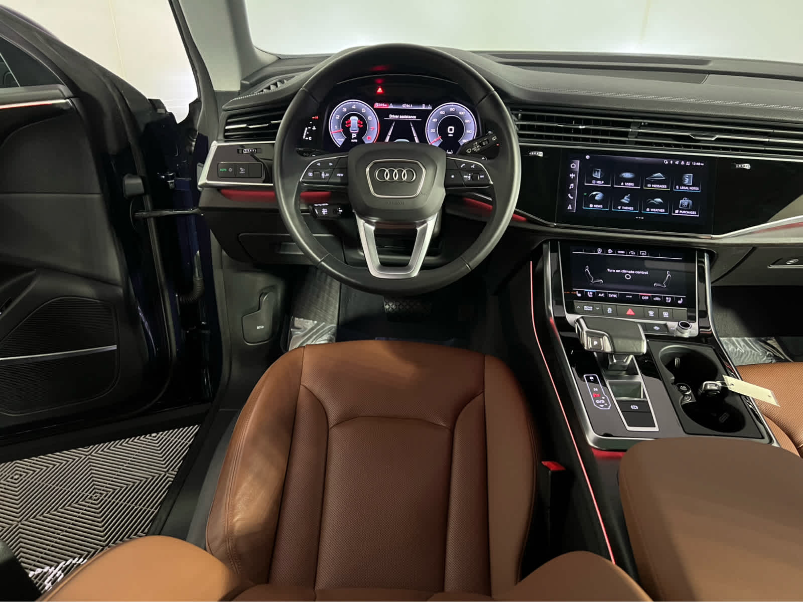 2023 Audi Q8 Premium Plus