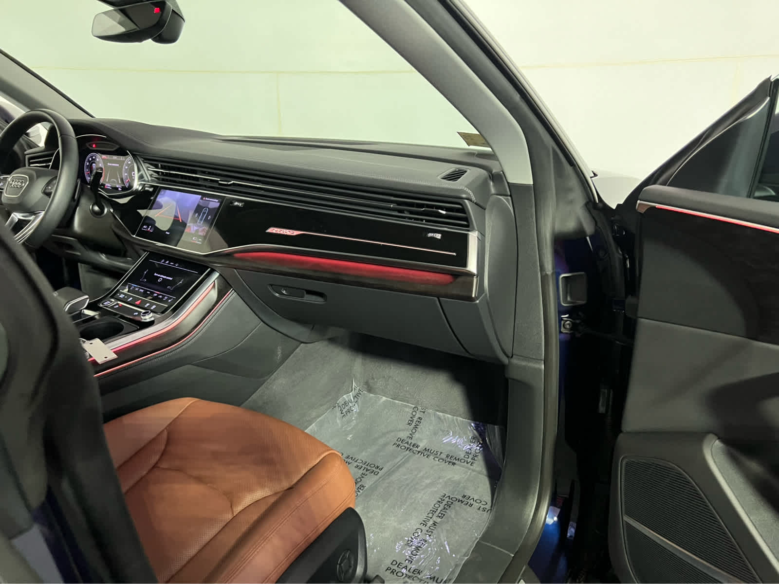 2023 Audi Q8 Premium Plus