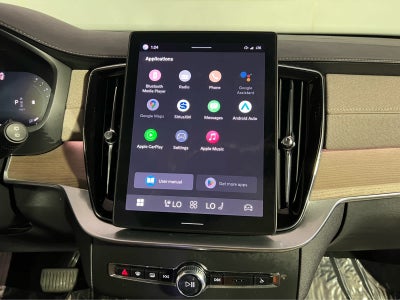 2025 Volvo XC90 Plus