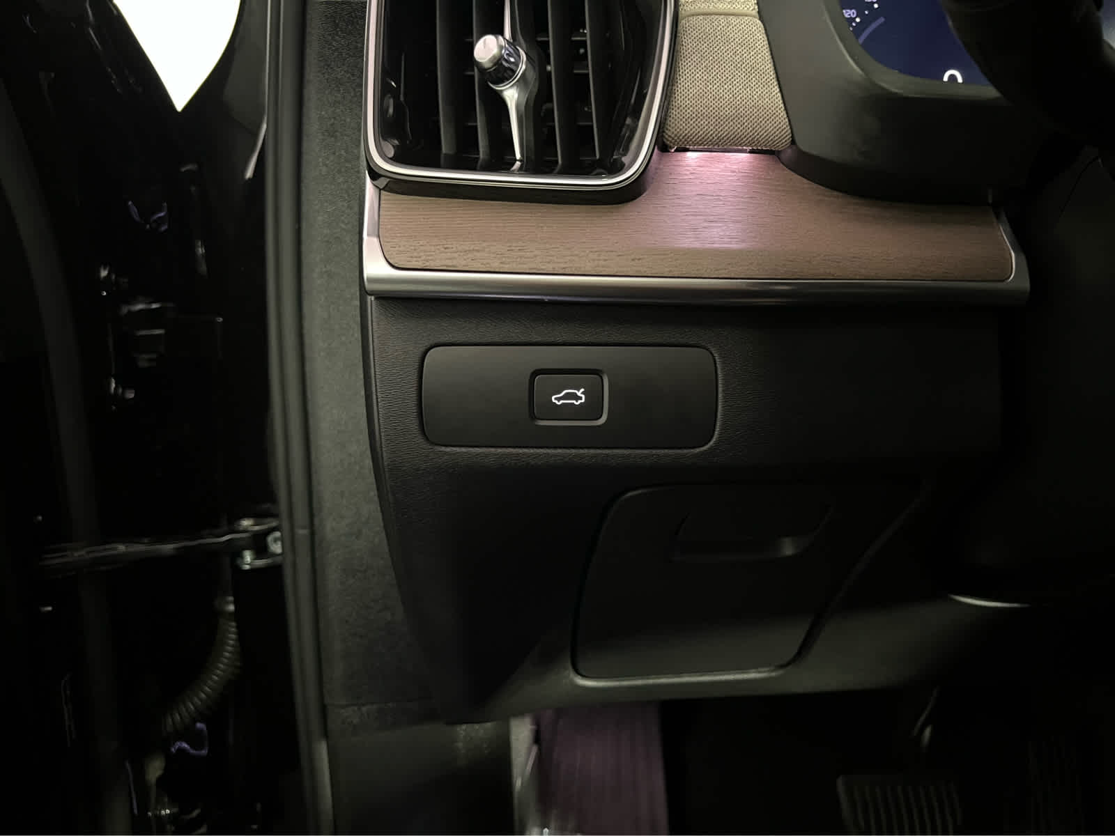 2025 Volvo XC90 Plus