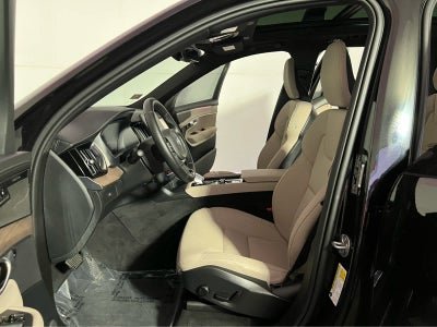 2025 Volvo XC90 Plus