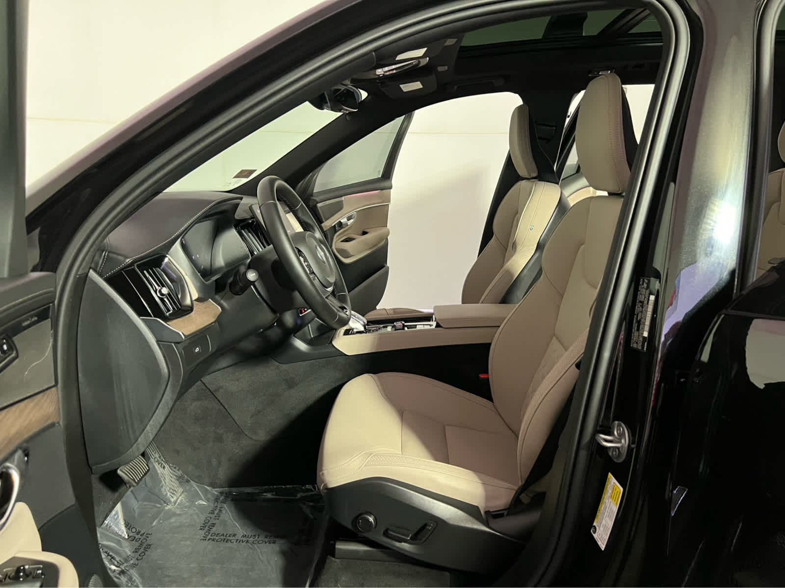 2025 Volvo XC90 Plus