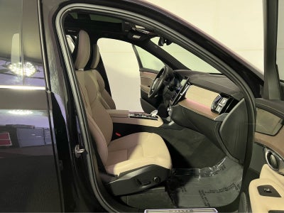 2025 Volvo XC90 Plus