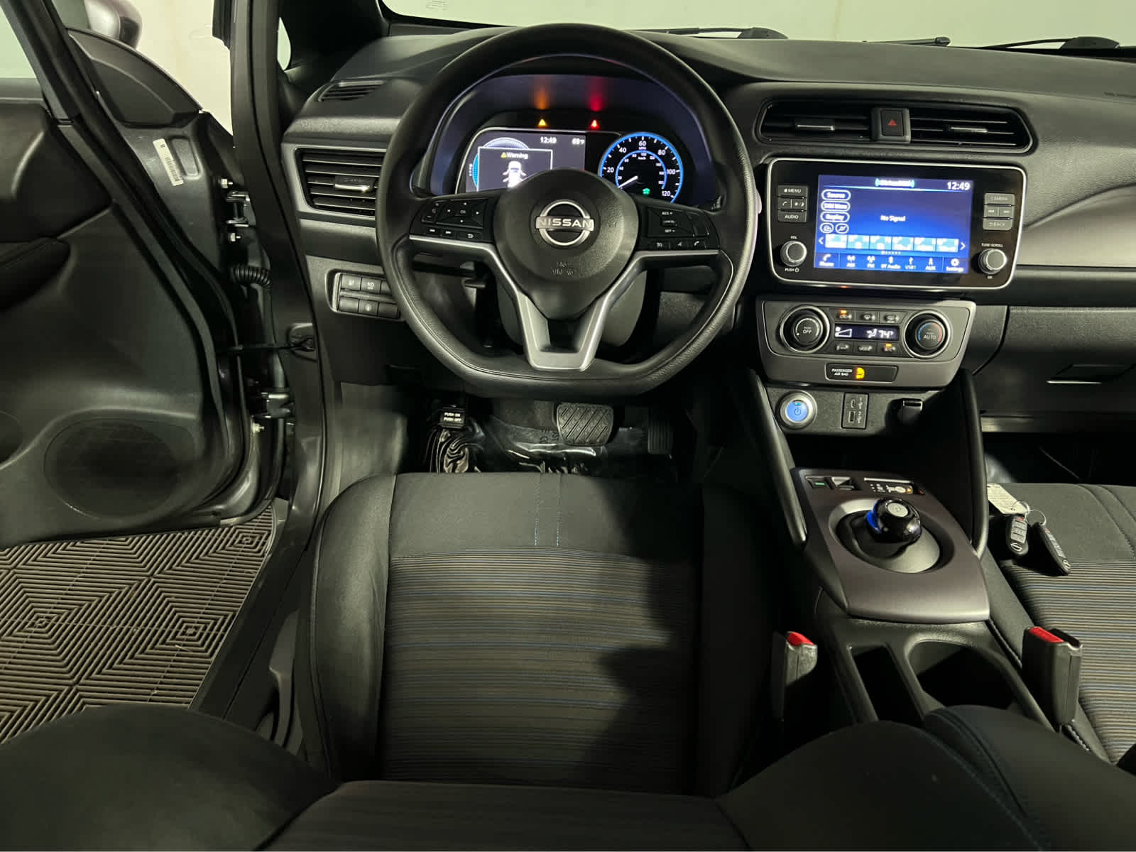 2023 Nissan LEAF S