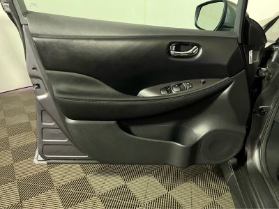 2023 Nissan LEAF S