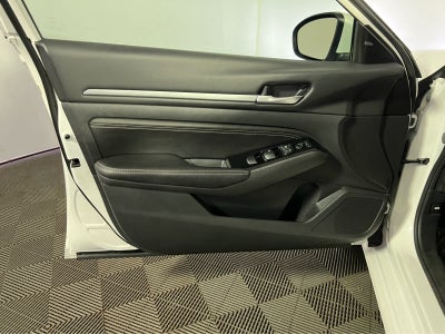 2023 Nissan Altima SV