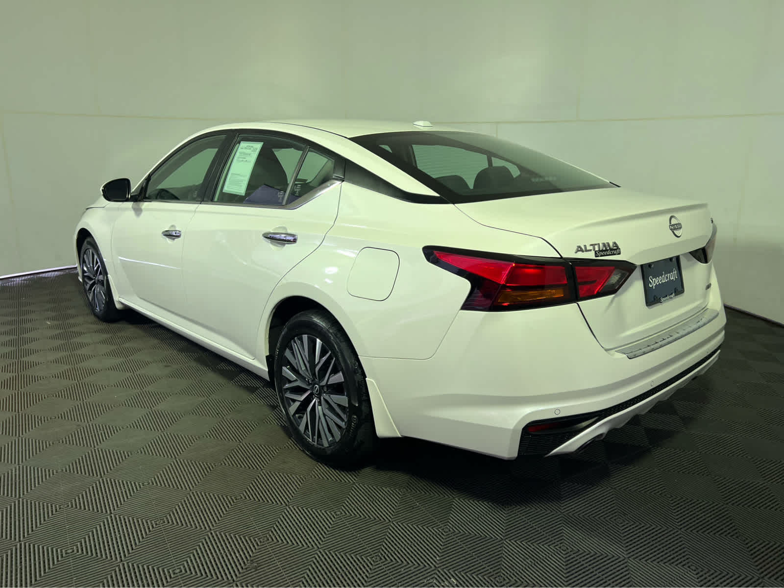 2023 Nissan Altima SV