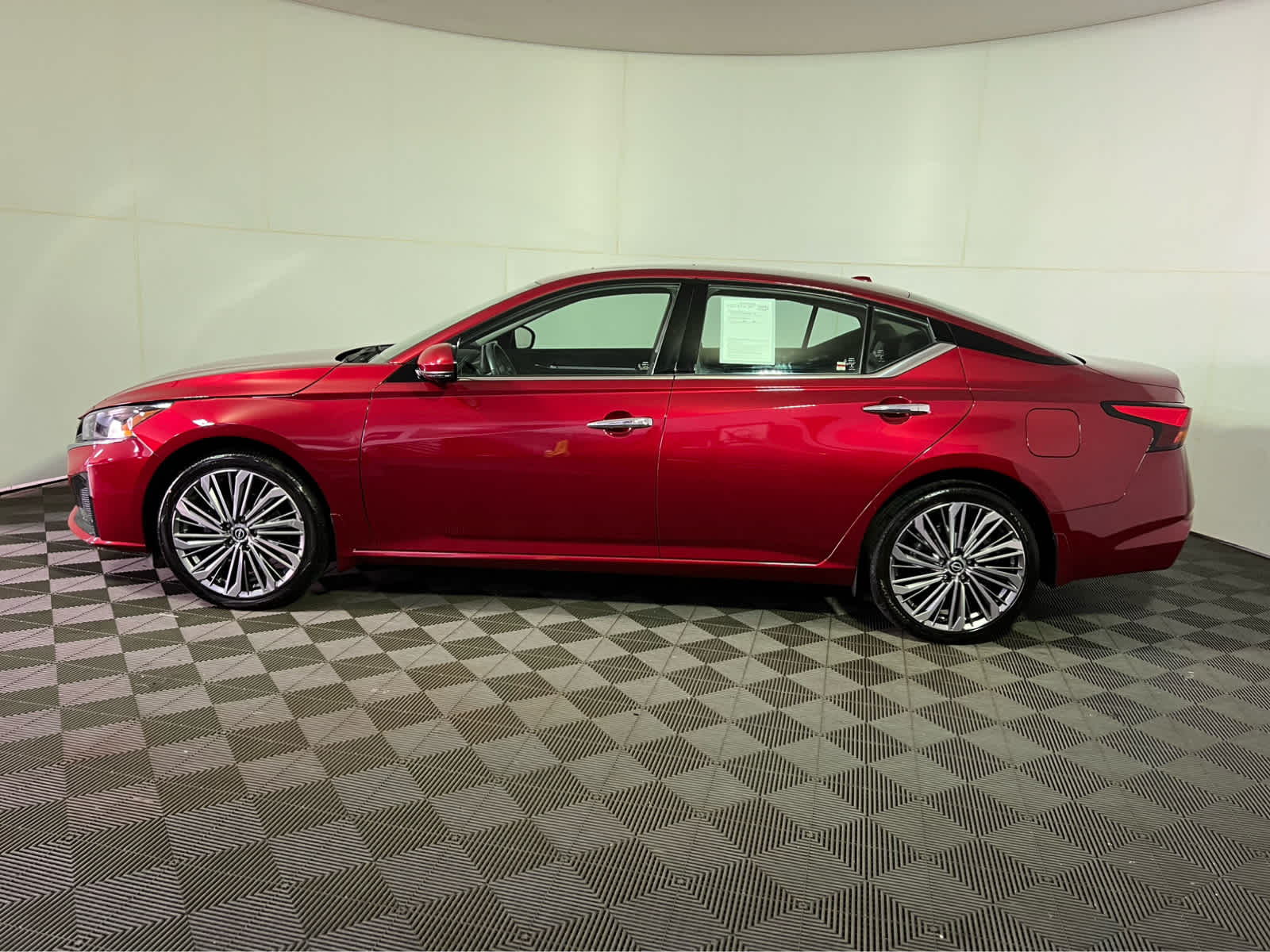 2023 Nissan Altima SL