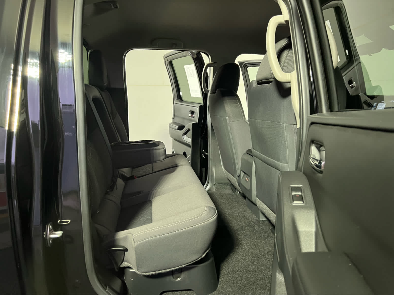 2025 Nissan Frontier Crew Cab SV