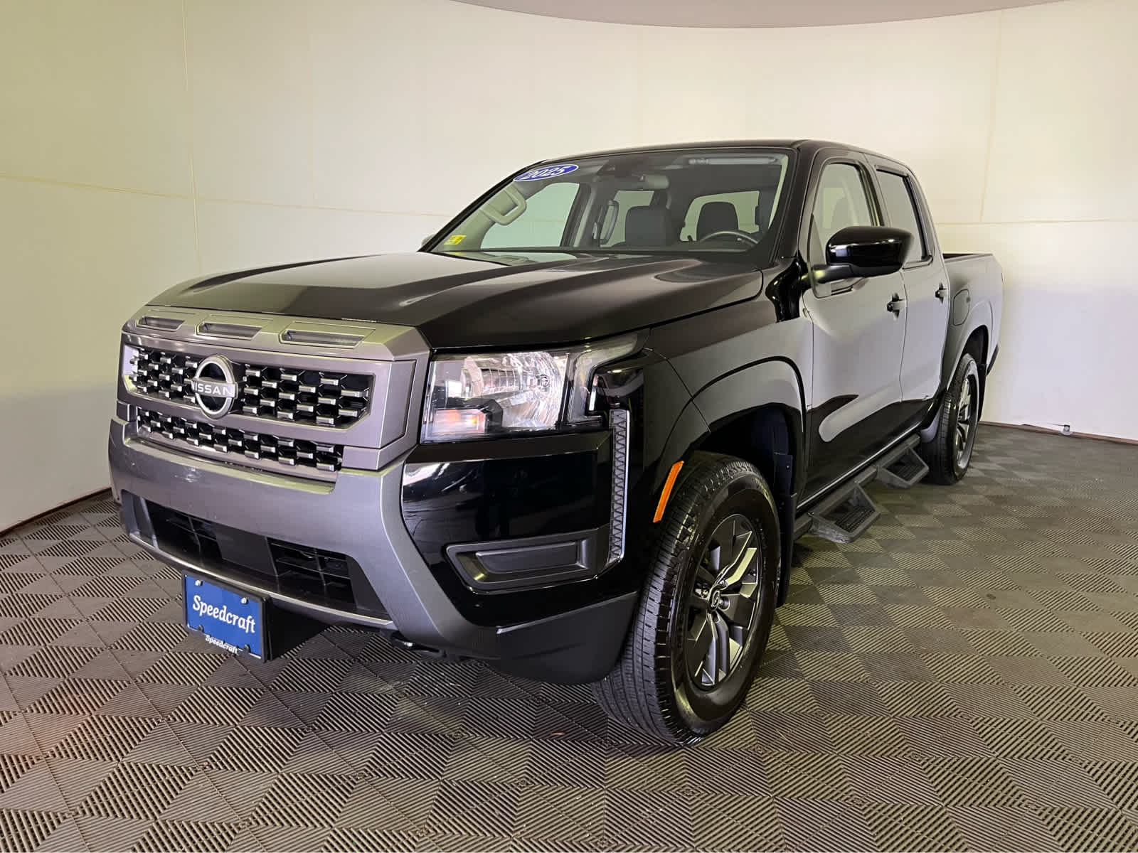 2025 Nissan Frontier Crew Cab SV