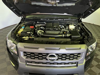 2025 Nissan Frontier Crew Cab SV