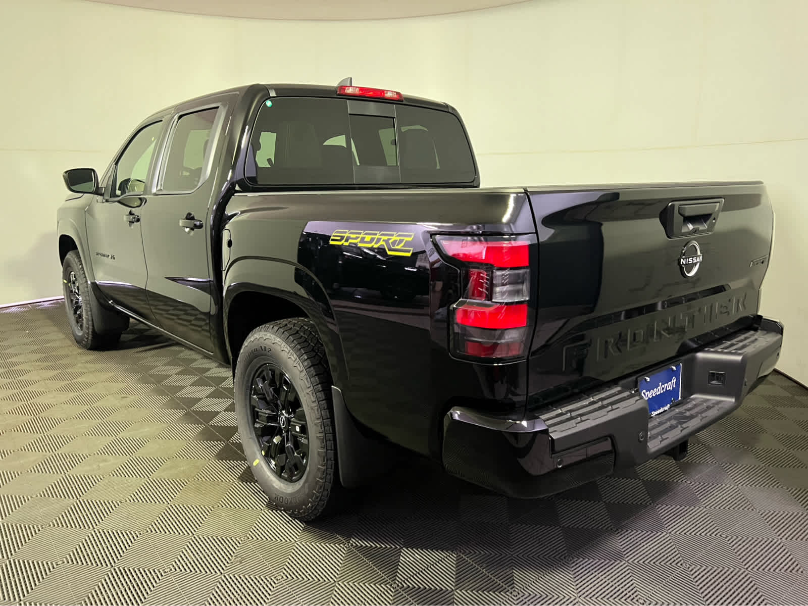 2027 Nissan Frontier Crew Cab SV