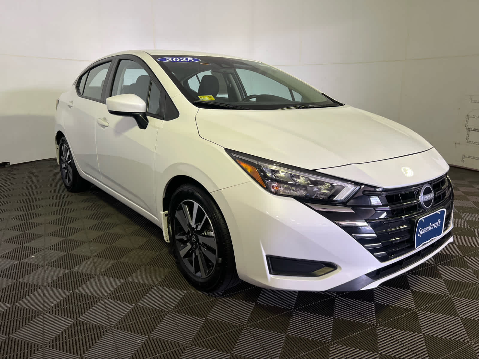 2025 Nissan Versa SV