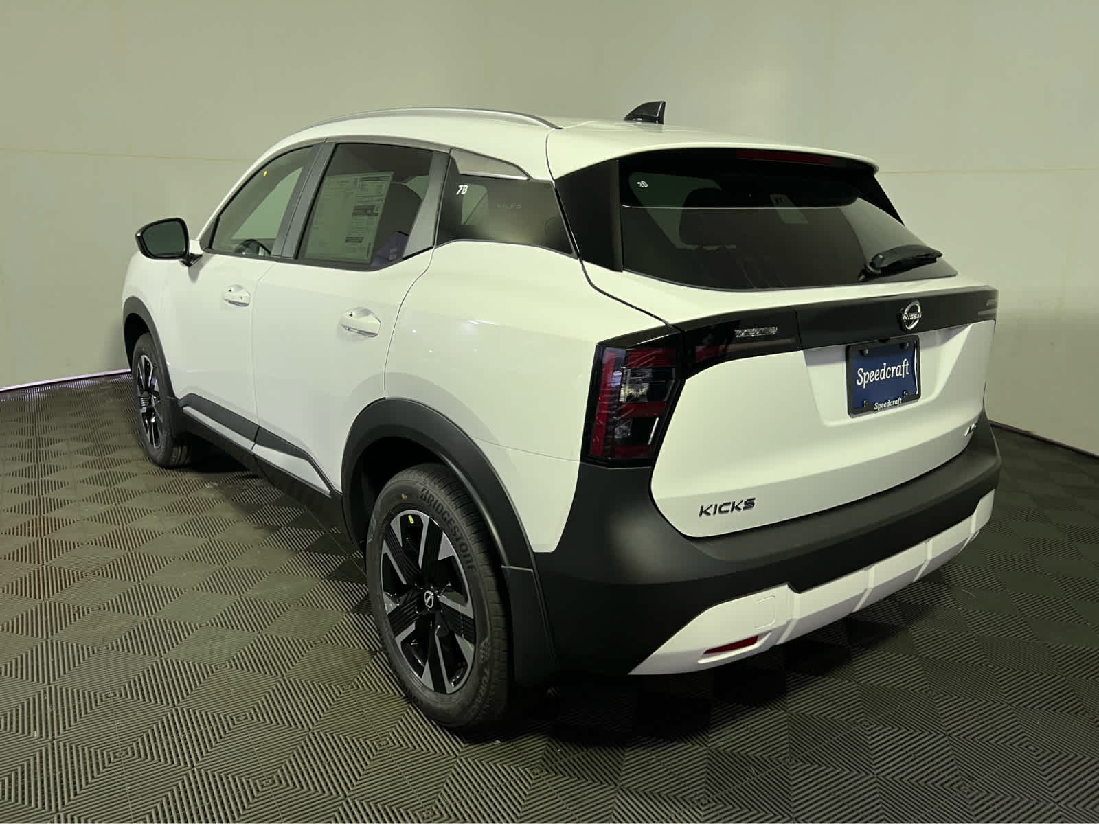 2027 Nissan Kicks SV