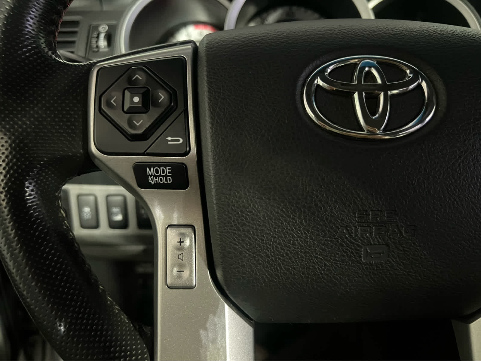 2015 Toyota Tacoma 4WD Double Cab V6 AT (Natl)