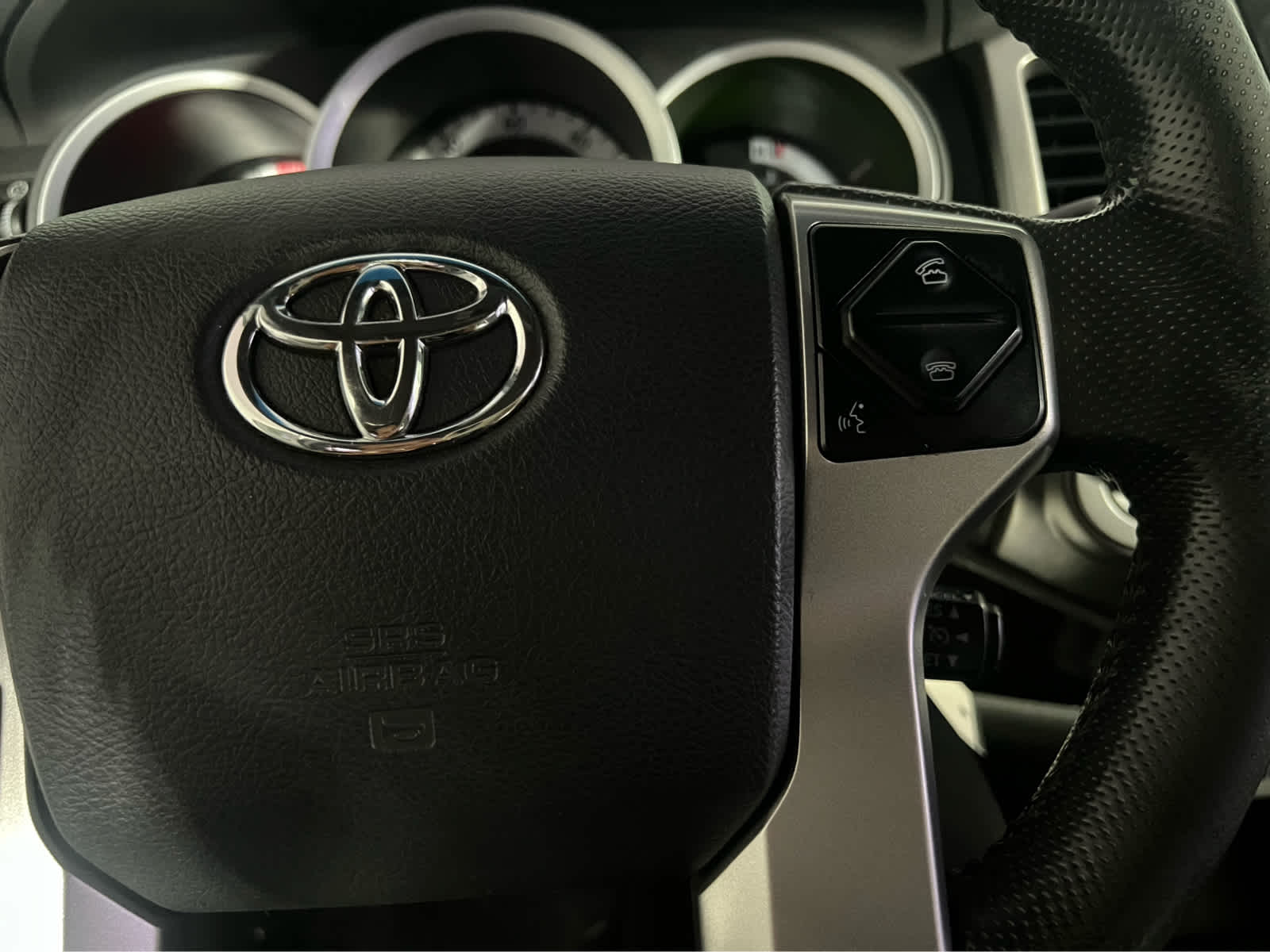 2015 Toyota Tacoma 4WD Double Cab V6 AT (Natl)