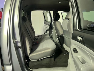 2015 Toyota Tacoma 4WD Double Cab V6 AT (Natl)