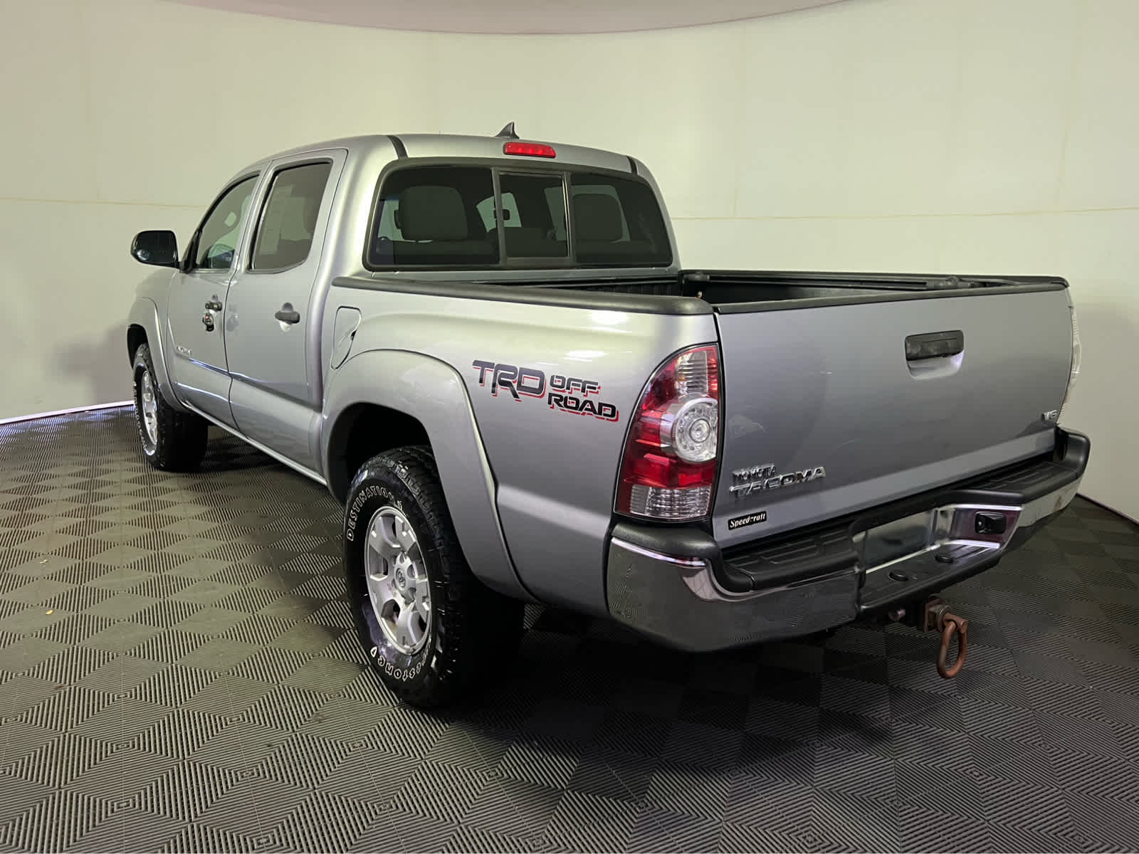 2015 Toyota Tacoma 4WD Double Cab V6 AT (Natl)