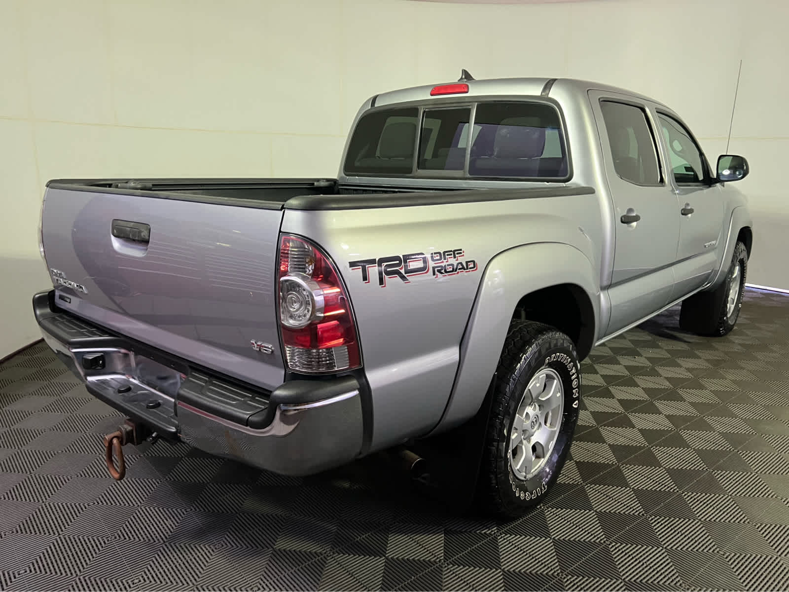2015 Toyota Tacoma 4WD Double Cab V6 AT (Natl)