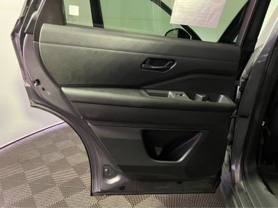 2023 Nissan Pathfinder S