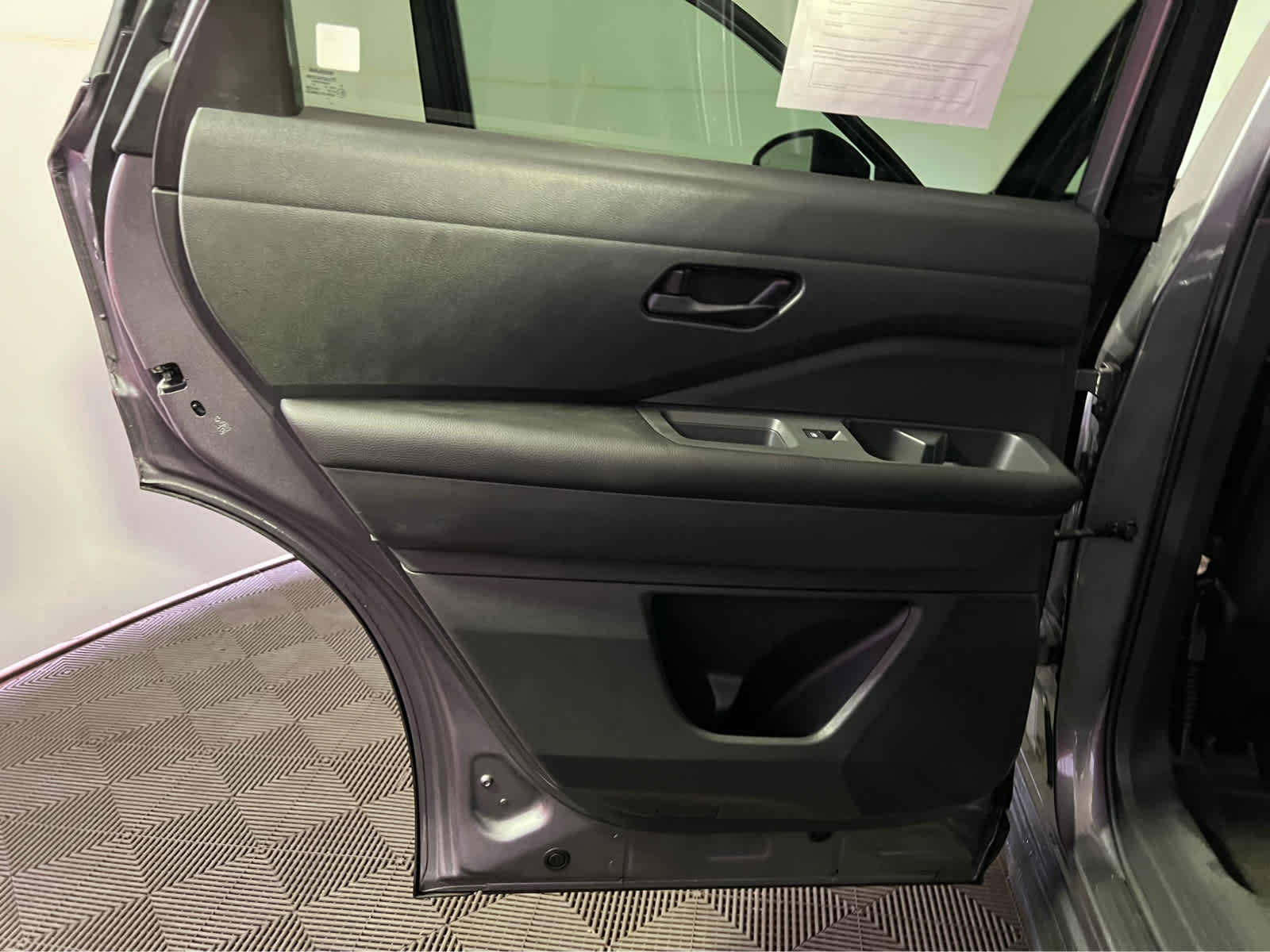 2023 Nissan Pathfinder S