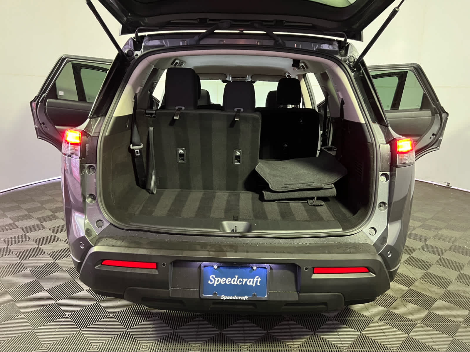 2023 Nissan Pathfinder S