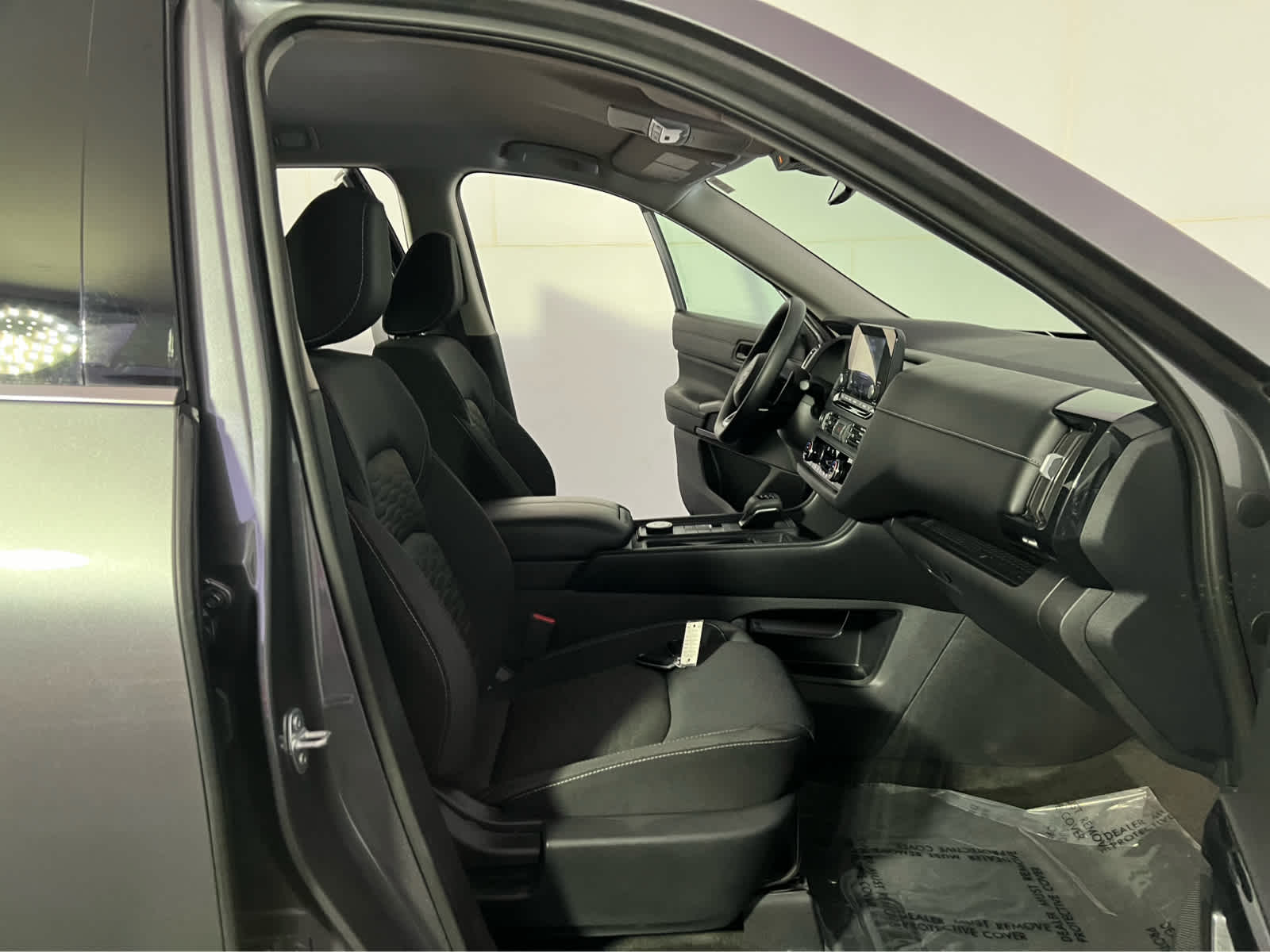 2023 Nissan Pathfinder S