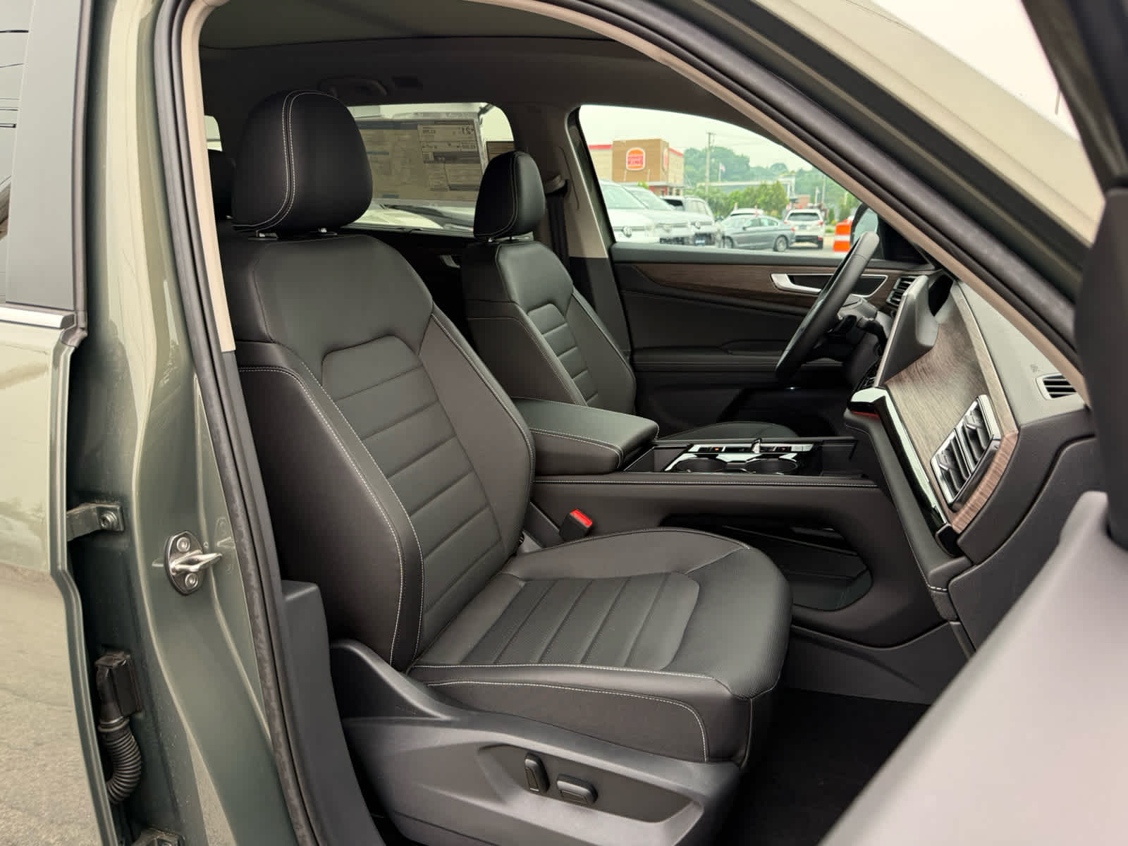 2026 Volkswagen Atlas 2.0T SEL