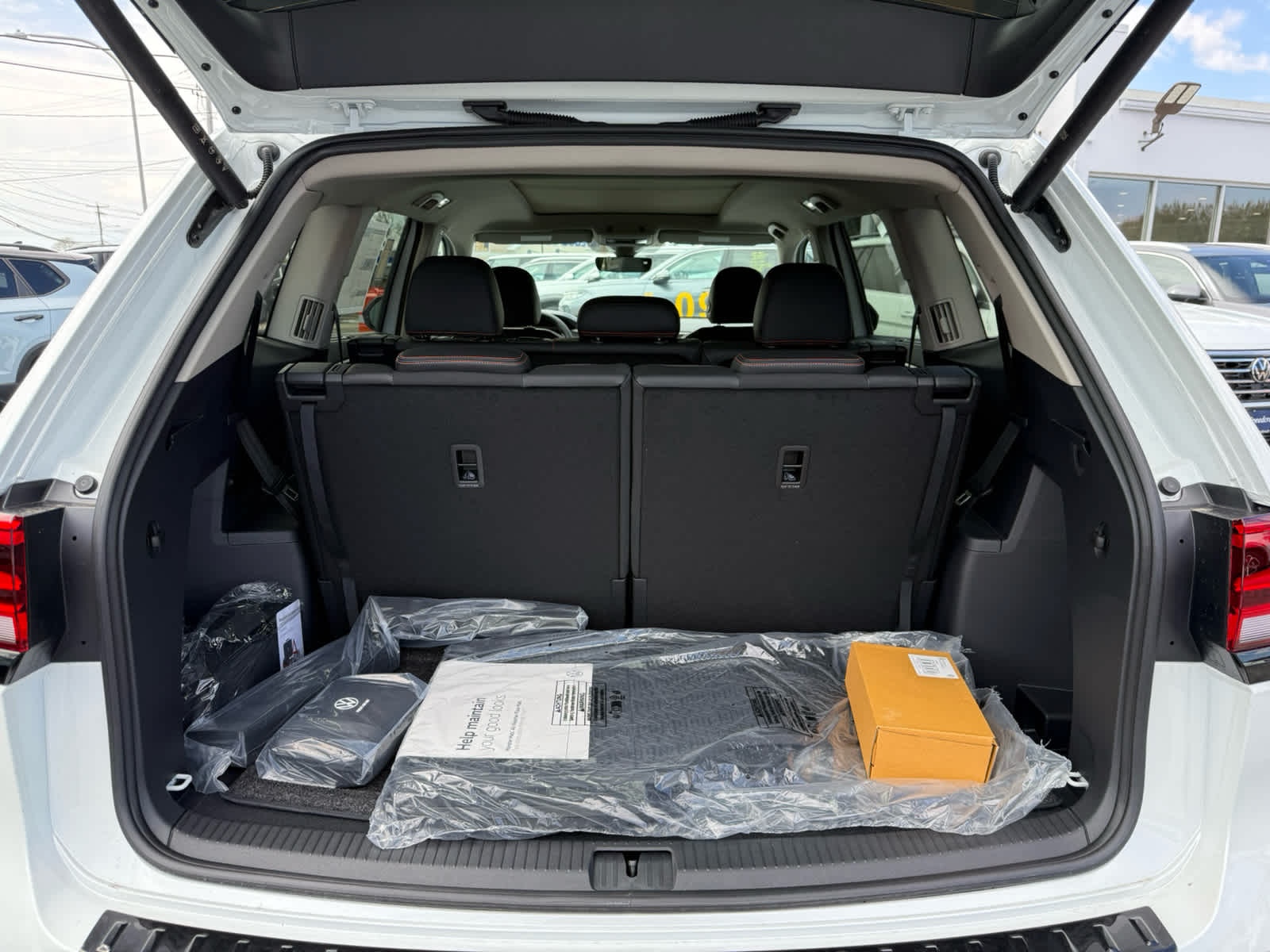 2026 Volkswagen Atlas 2.0T Peak Edition