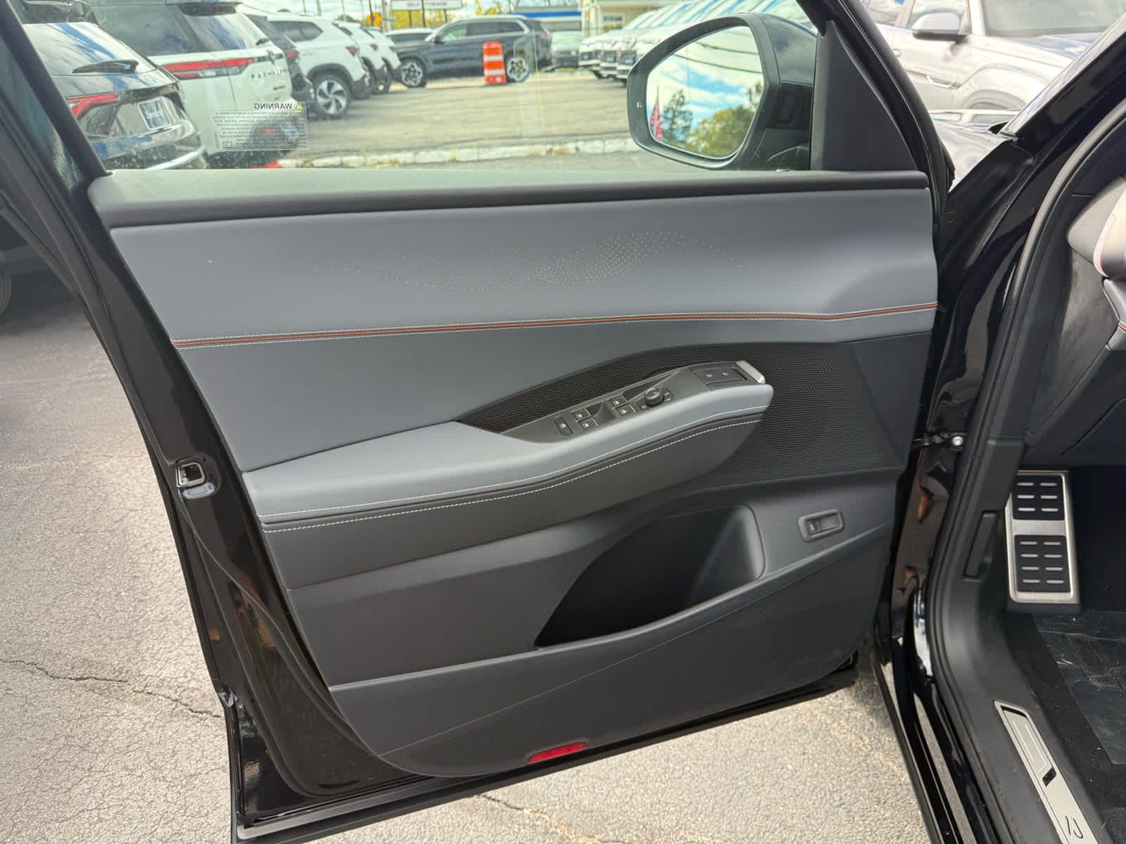 2027 Volkswagen Atlas 2.0T SEL