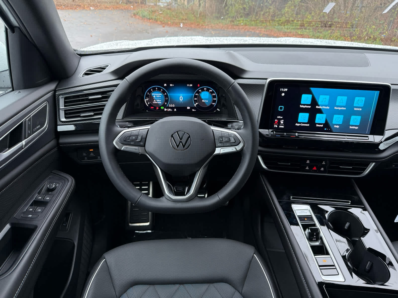 2026 Volkswagen Atlas Cross Sport 2.0T SEL Premium R-Line