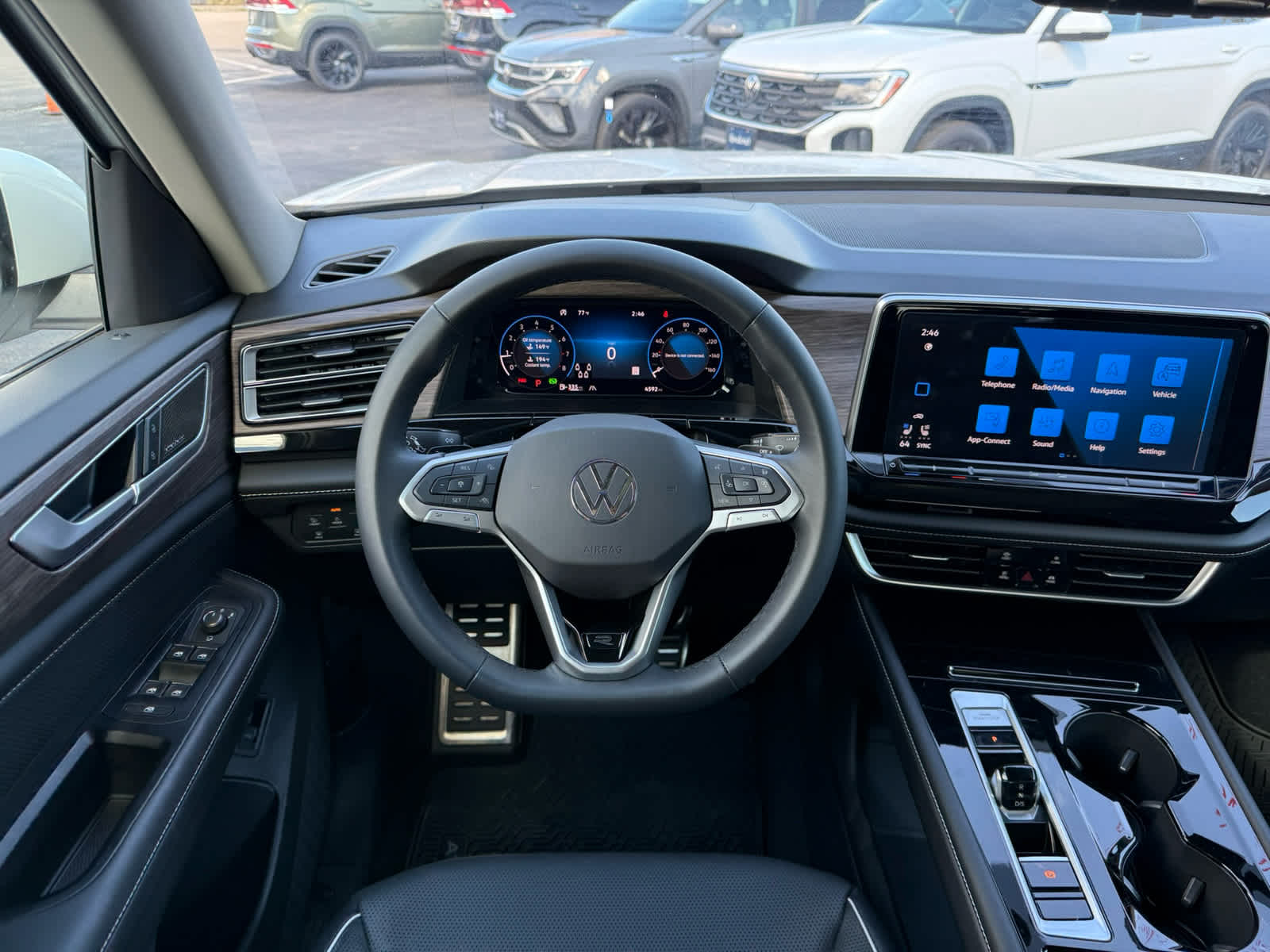 2026 Volkswagen Atlas 2.0T SEL Premium R-Line